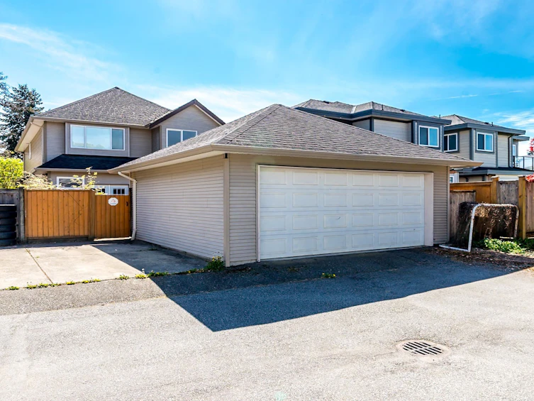 3933 Garry Street, Richmond, BC, V7E 2T7 - 39