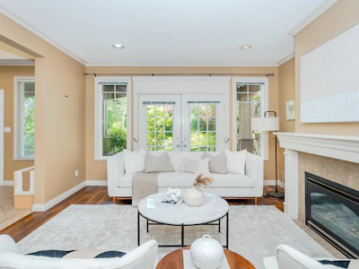 3933 Garry Street - 3