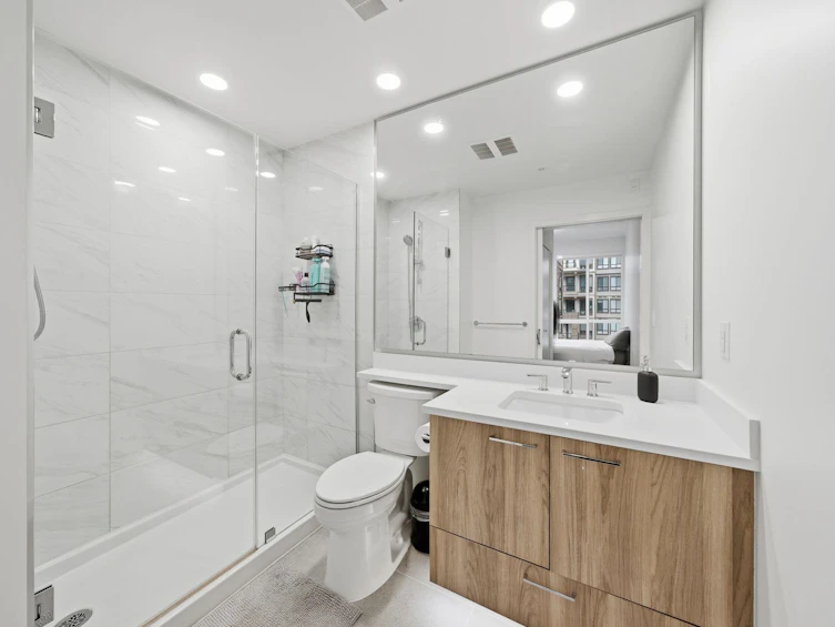 418-7588 16th Street, Burnaby, BC, V3N 0H8 - 14