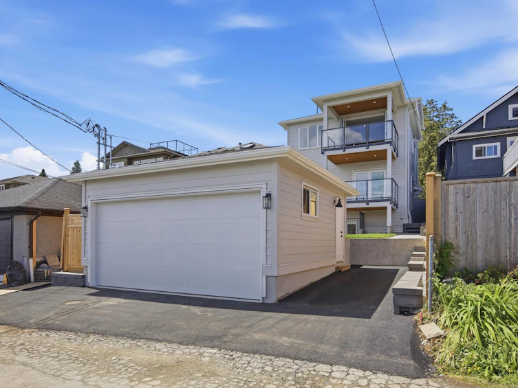 40 Sea Avenue, Burnaby, BC, V5B 3W6 - 4