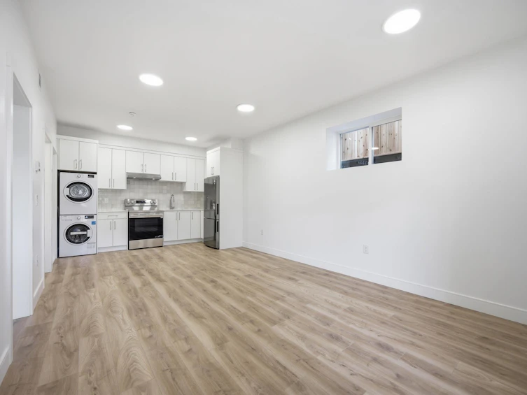 40 Sea Avenue, Burnaby, BC, V5B 3W6 - 35