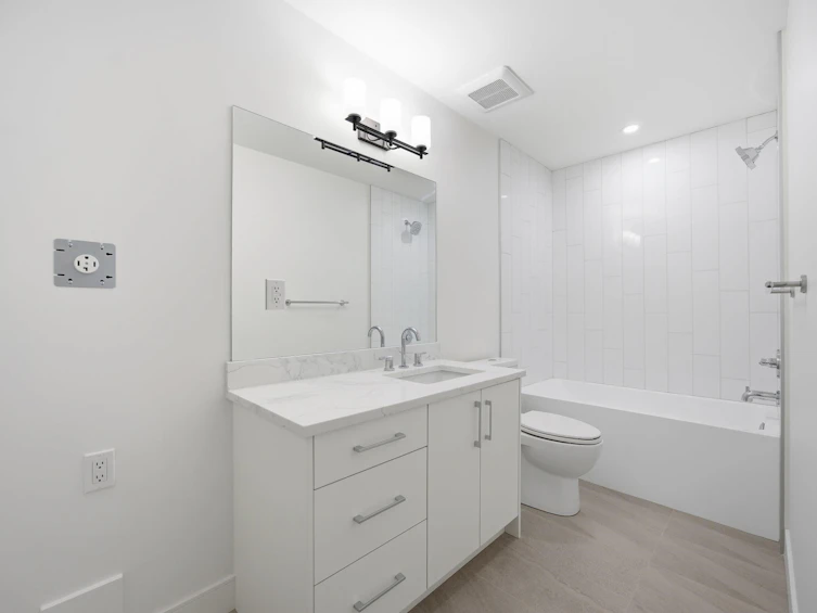 40 Sea Avenue, Burnaby, BC, V5B 3W6 - 39
