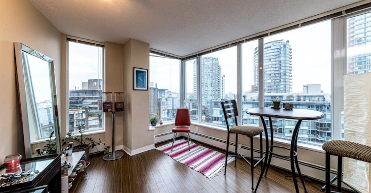 1006-188 Keefer Place, Vancouver, BC, V6B 0J1