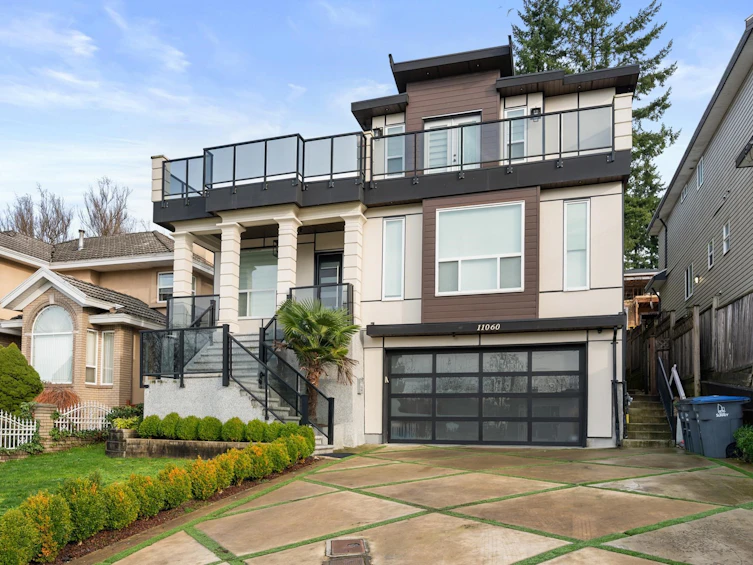 11060 129 Street, Surrey, BC, V3T 3J4