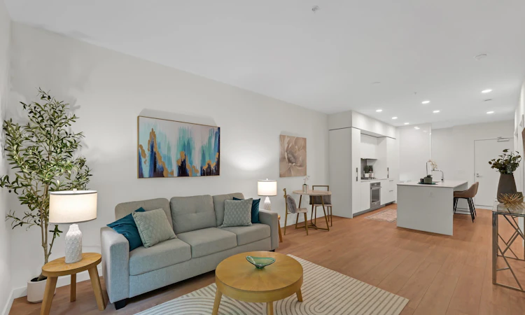 320-1500 Scott Crescent