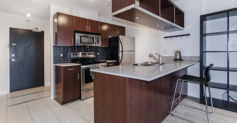 201-933 Hornby Street, Vancouver, BC, V6Z 3G4 - 2