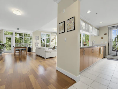 509-6333 Larkin Drive - 3
