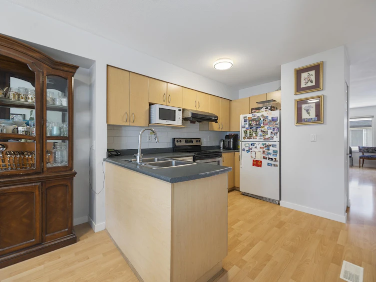 22-15355 26 Avenue, Surrey, BC, V4P 1C4 - 3
