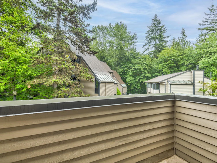 8574 Wilderness Court, Burnaby, BC, V5A 4B2 - 22