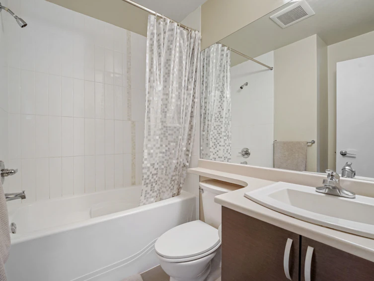 229-13789 107a Avenue, Surrey, BC, V3T 0B8 - 12