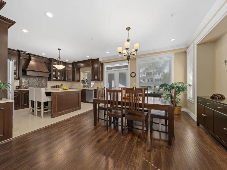 10310 240 Street, Maple Ridge, BC, V2W 0G4 - 10