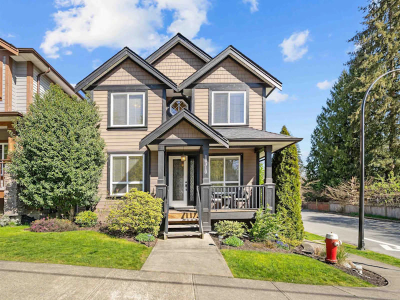 10310 240th Street, Maple Ridge BC V2W 0G4