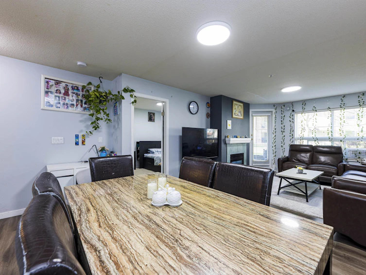 118-8068 120a Street, Surrey, BC, V3W 3P3 - 8
