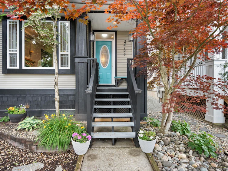 24199 102b Avenue, Maple Ridge, BC, V2W 2C5 - 2