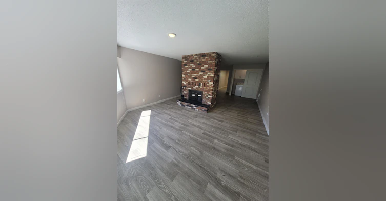 lower-15924 Buena Vista Avenue, Surrey, BC, V4B 2A4