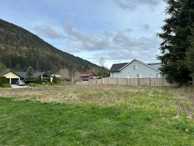 839 Myng Crescent, Harrison Hot Springs, BC, V0M 1K0 - 8