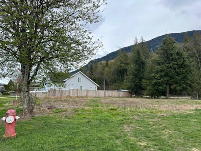839 Myng Crescent - 4