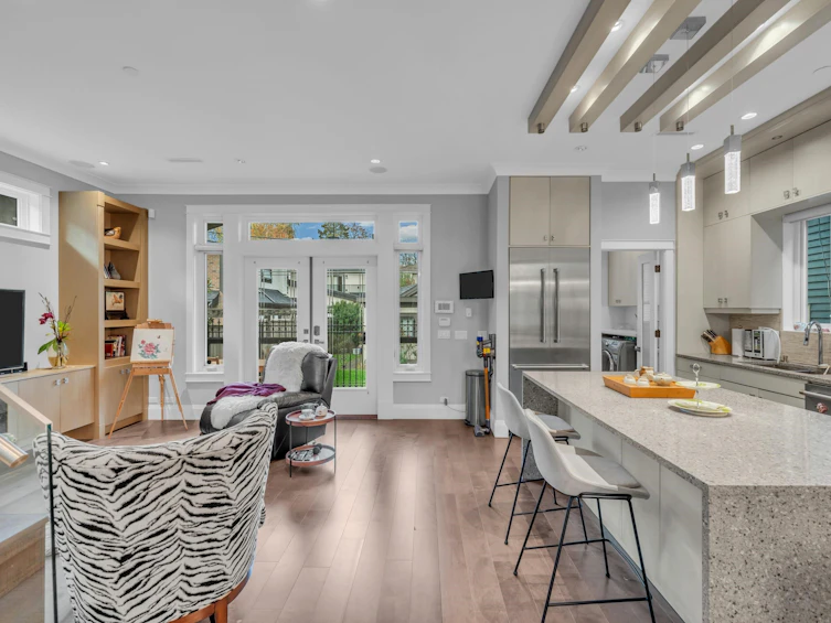 4217 W 16th Avenue, Vancouver, BC, V6R 3E5 - 18