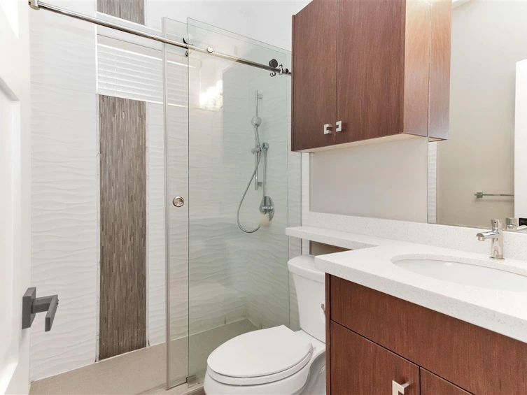 4217 W 16th Avenue, Vancouver, BC, V6R 3E5 - 39