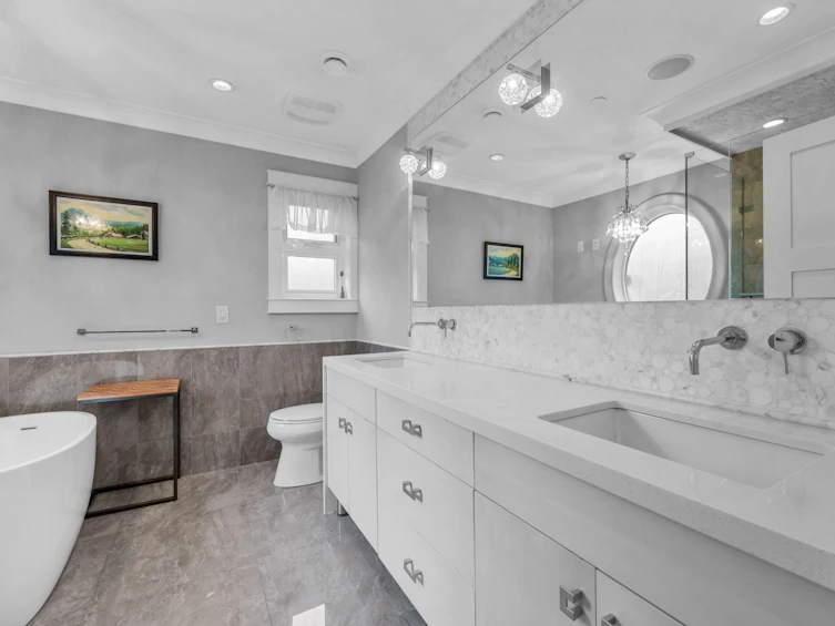 4217 W 16th Avenue, Vancouver, BC, V6R 3E5 - 24