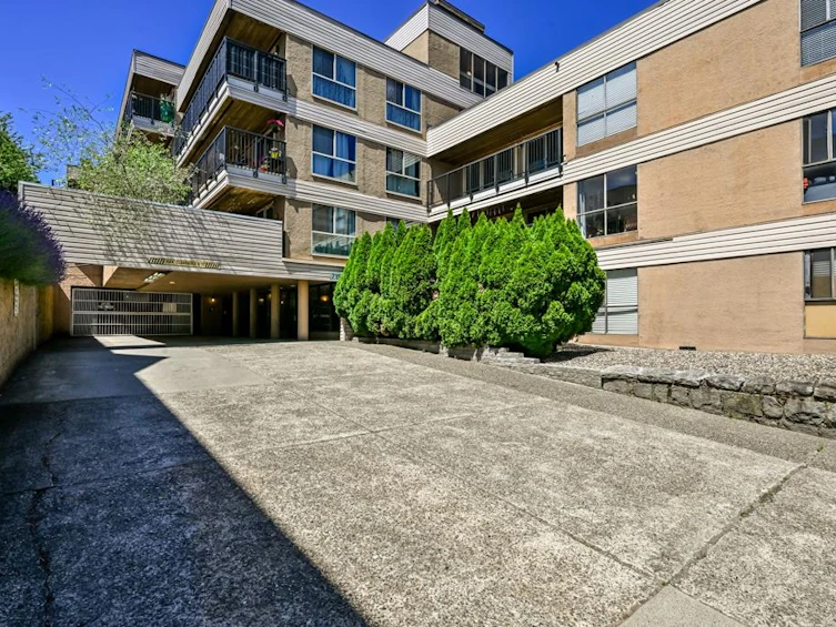 408-715 Royal Avenue, New Westminster, BC, V3M 5X4 - 2