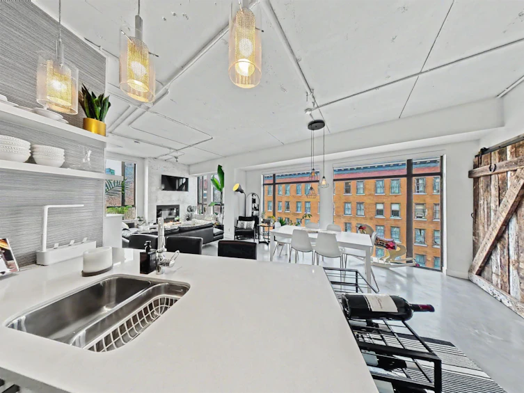 501-28 Powell Street, Vancouver, BC, V6A 1E7 - 4