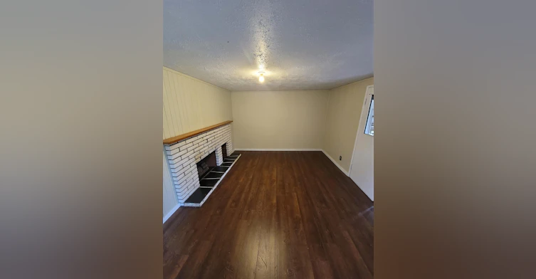 27369 Bell Avenue, Maple Ridge, BC, V2W 1R7 - 3