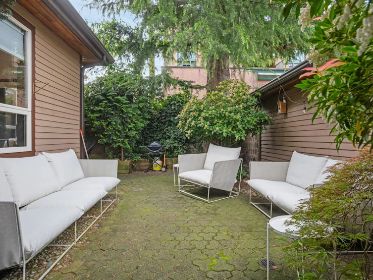 2421 Trafalgar Street, Vancouver, BC, V6K 3T2 - 25