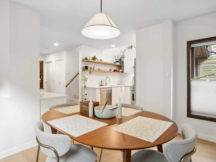 2421 Trafalgar Street, Vancouver, BC, V6K 3T2 - 11