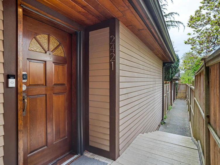 2421 Trafalgar Street, Vancouver, BC, V6K 3T2 - 3