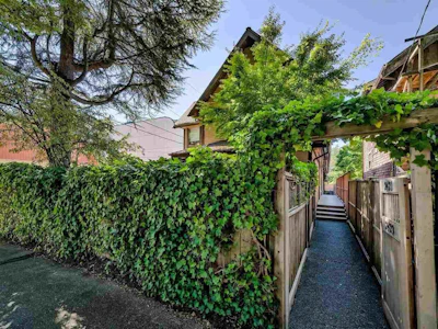 2421 Trafalgar Street - 2