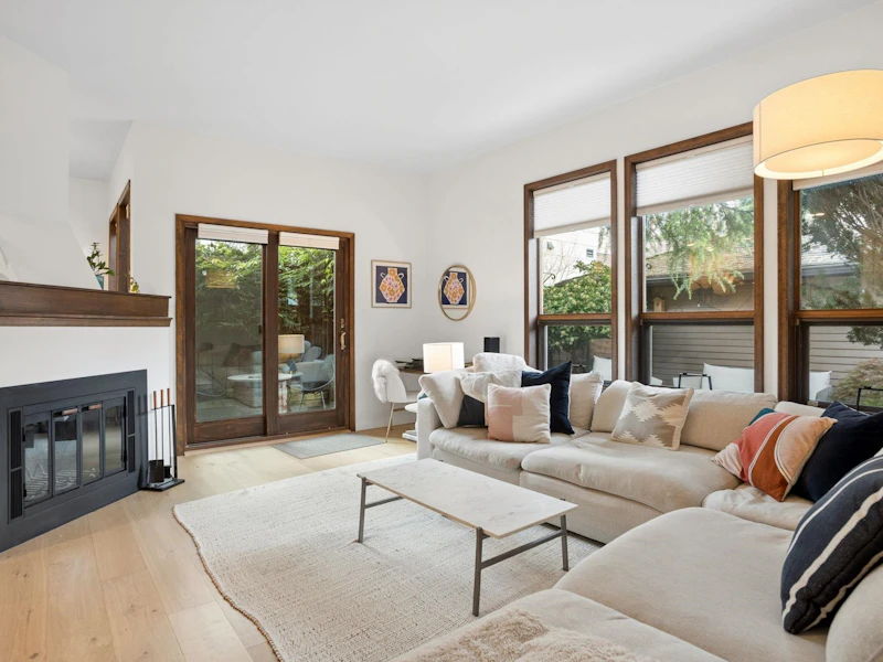 2421 Trafalgar Street, Vancouver BC V6K 3T2