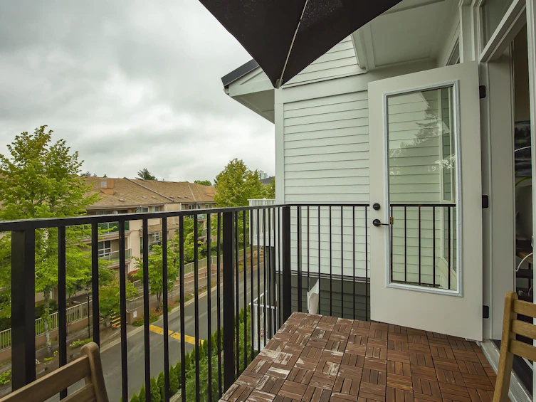 406-14968 101a Avenue, Surrey, BC, V3R 0E8 - 14