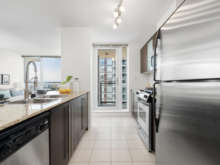 1001-7555 Alderbridge Way, Richmond, BC, V6X 4L3 - 10