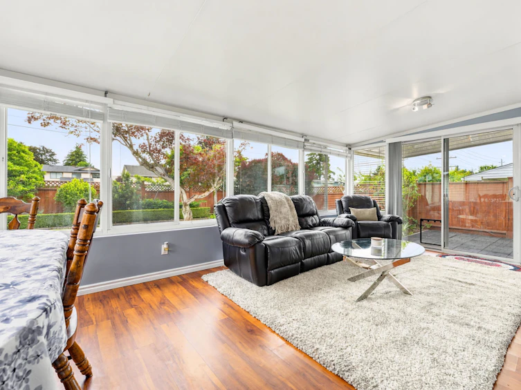 15429 95 Avenue, Surrey, BC, V3R 9E4 - 12