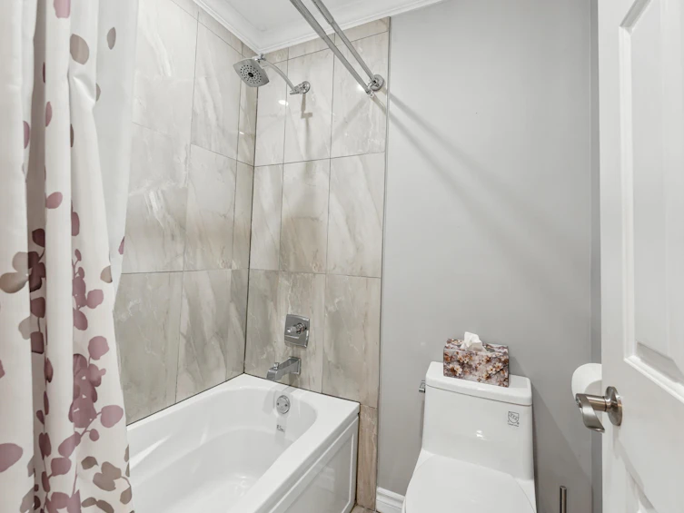 15429 95 Avenue, Surrey, BC, V3R 9E4 - 21