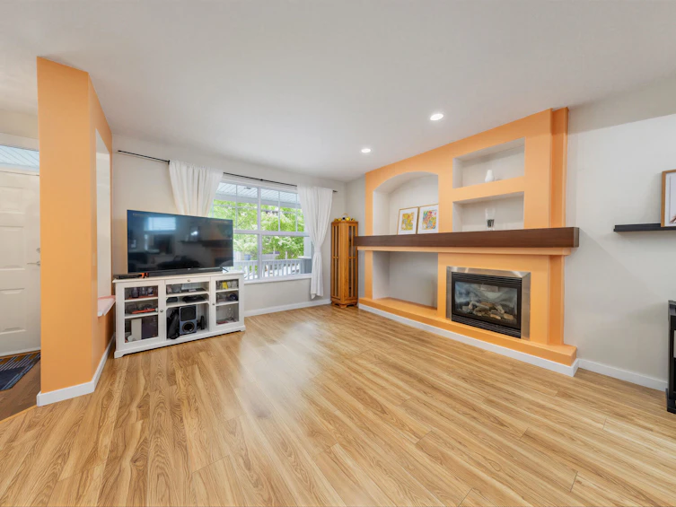 15186 61a Avenue, Surrey, BC, V3S 5J7 - 3