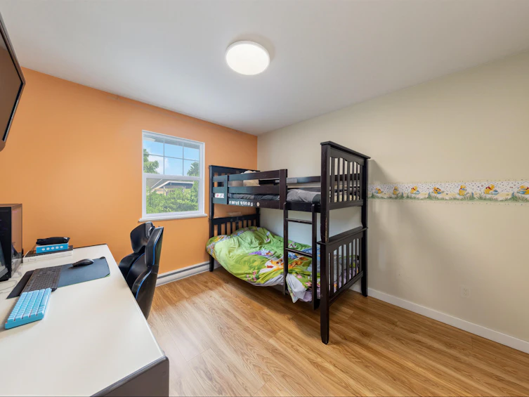 15186 61a Avenue, Surrey, BC, V3S 5J7 - 25