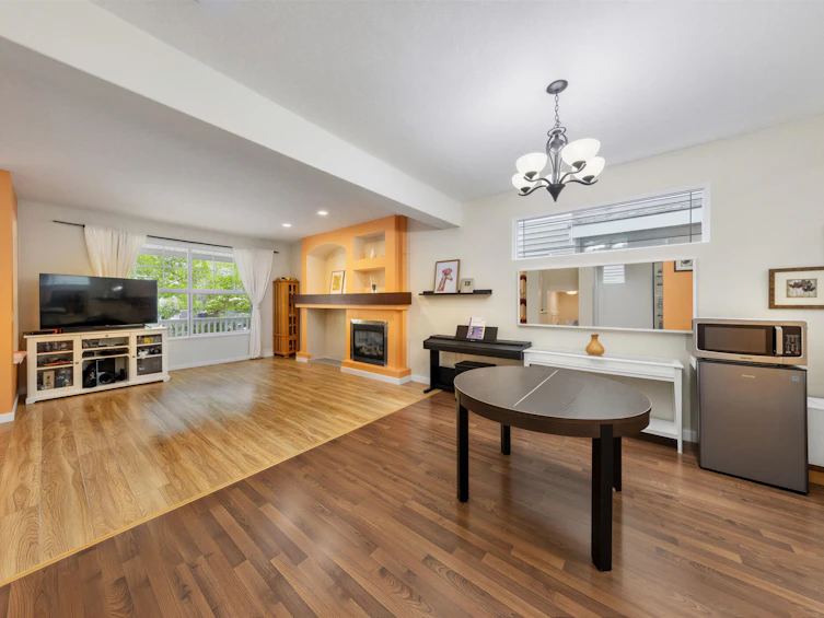15186 61a Avenue, Surrey, BC, V3S 5J7 - 12
