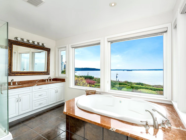 2328 Bellevue Avenue, West Vancouver, BC, V7V 1C8 - 23