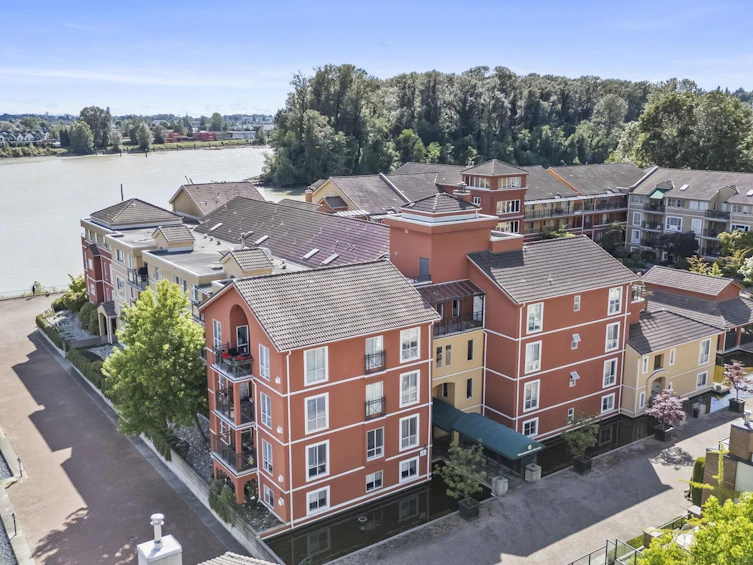 312-6 Renaissance Square, New Westminster, BC, V3M 6N8 - 28