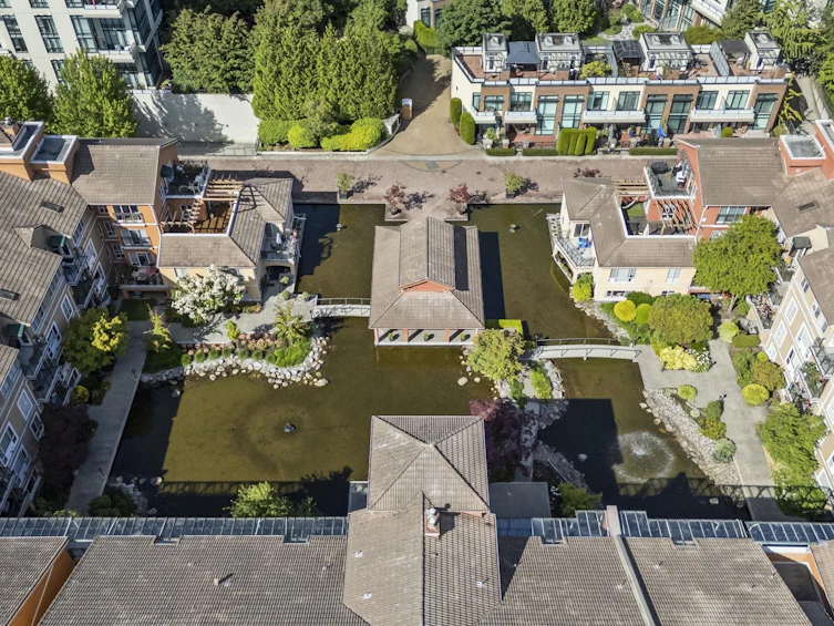 312-6 Renaissance Square, New Westminster, BC, V3M 6N8 - 27