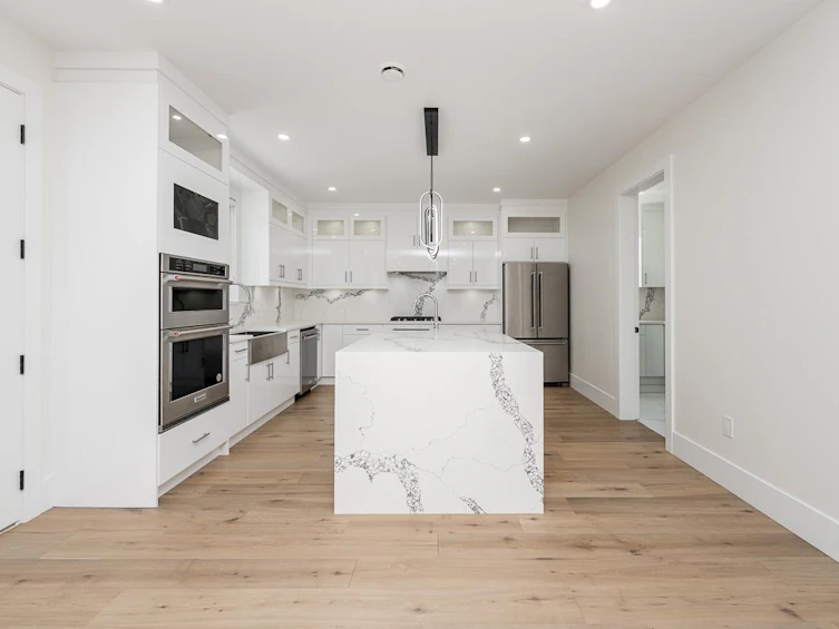 7419 1st Street, Burnaby, BC, V3N 3S9 - 12