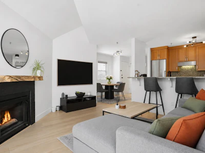 408-2020 W 8th Avenue - 2
