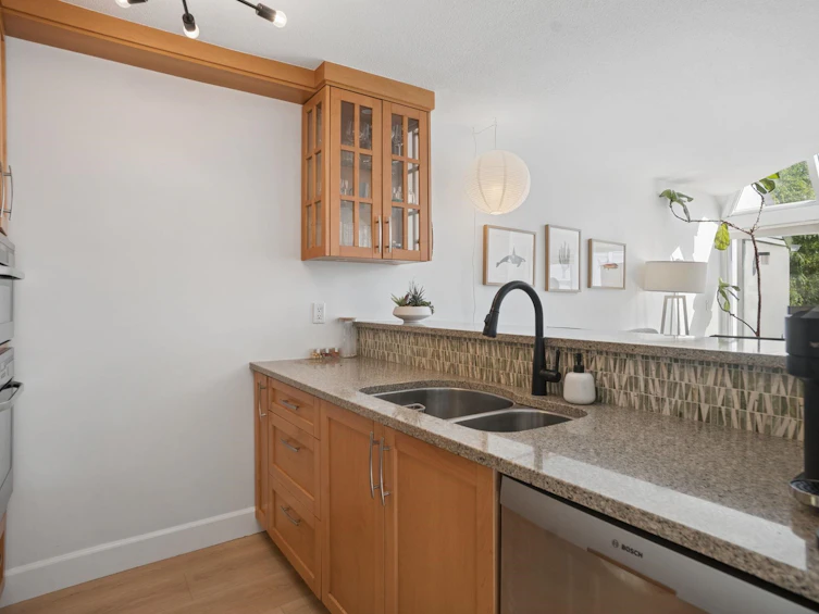 408-2020 W 8th Avenue, Vancouver, BC, V6J 1W5 - 9
