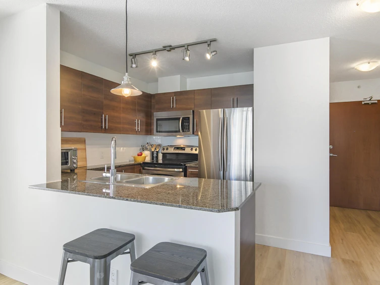1007-833 Agnes Street, New Westminster, BC, V3M 0B1 - 6