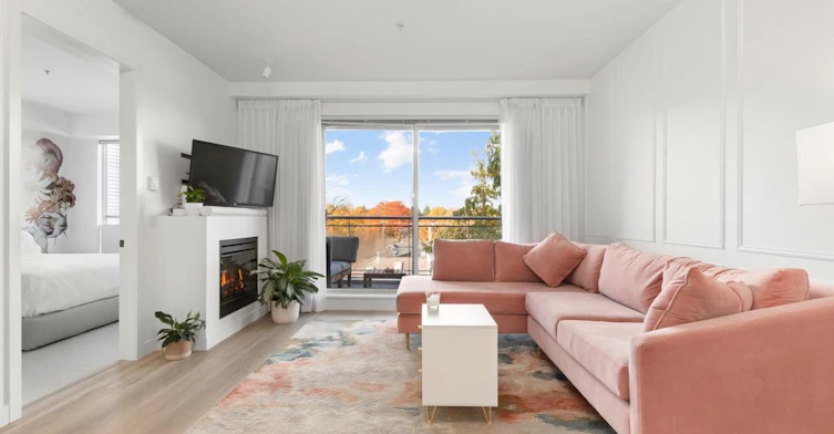 421-3333 Main Street, Vancouver, BC, V5V 3M8