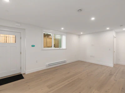 460 E 17th Avenue - 5