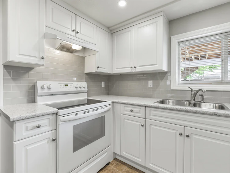 2454 Aladdin Crescent, Abbotsford, BC, V2S 5K7 - 24