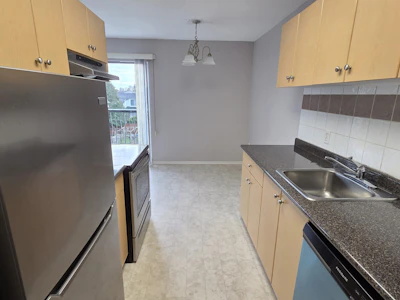 339-8091 Ryan Road - 5
